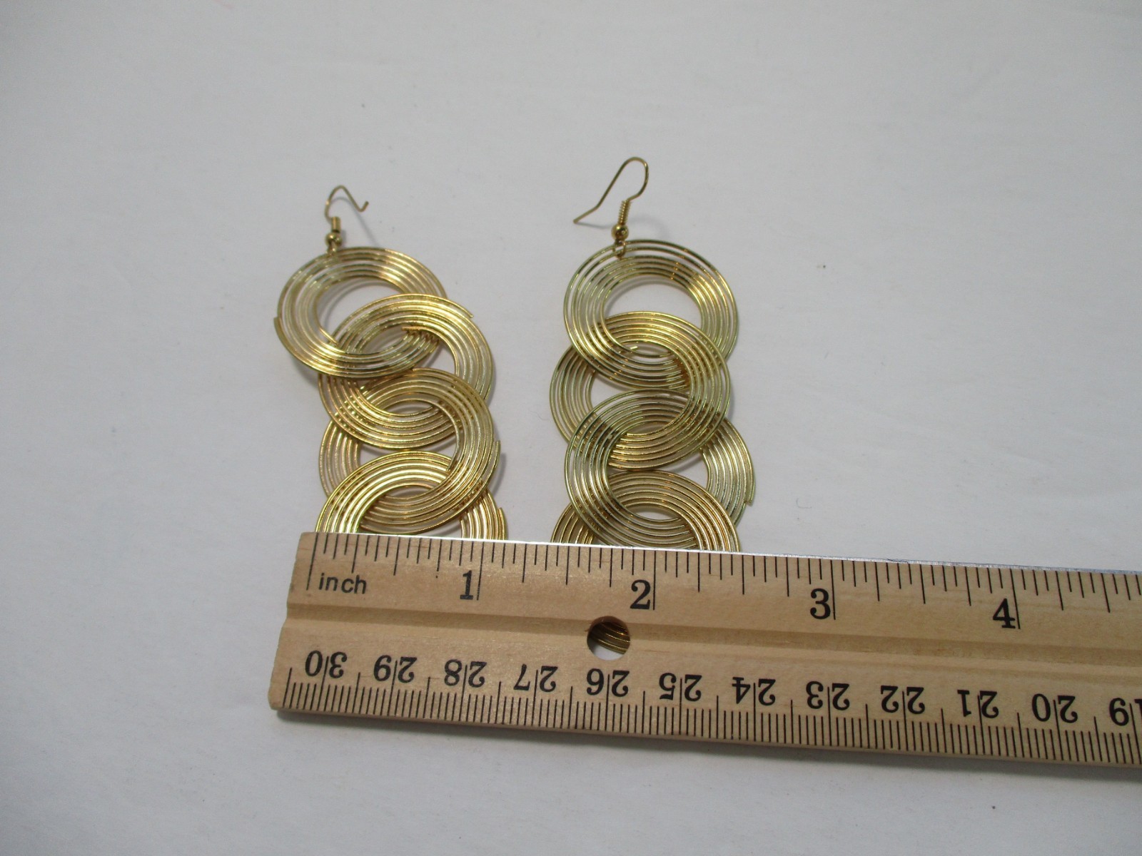 Dangle Earrings 3.5in Pierced Gold Tone Metal Lightweight Hook Egyptian Revival