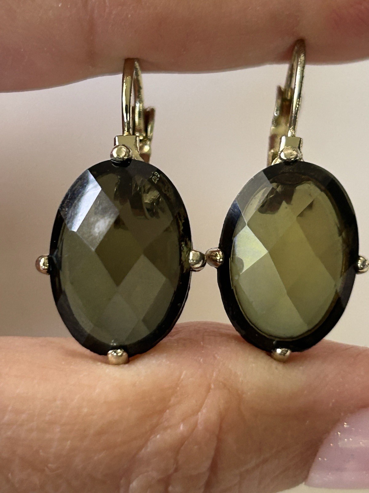 Olive Green Faceted Glass Drop Earrings Gold Tone Leverback Costume Jewelry