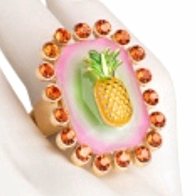 BETSEY JOHNSON BACKYARD PINEAPPLE CRYSTAL FRAME COCKTAIL STRETCH RING – NWT