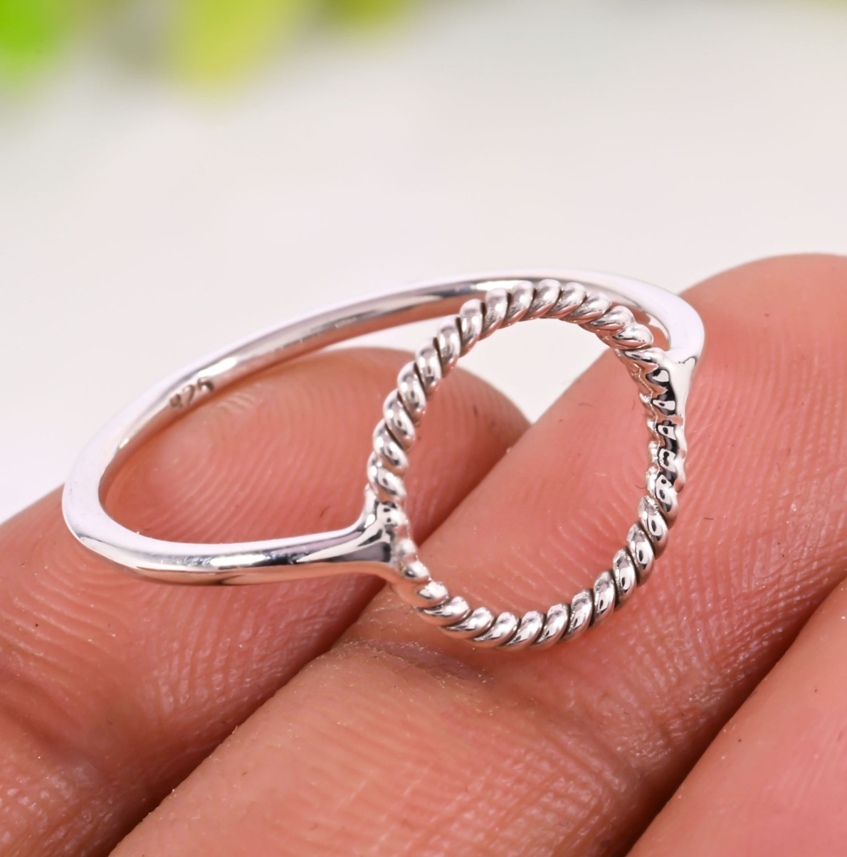 Silver Tone Twisted Rope Open Oval Ring Minimalist Geometric Statement Jewelry