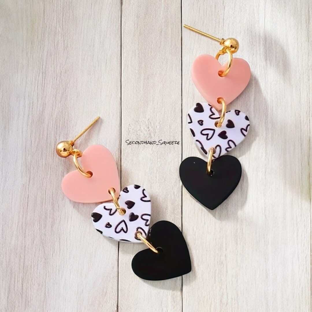 Elegant Heart Shaped Acrylic Dangle Earrings