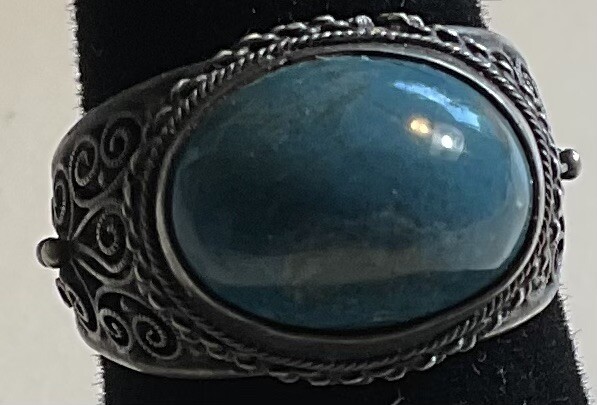 TOURMALINE STONE IN .925 STERLING RING SIZE 5.5 WEIGHS 3.2 GRAMS ANTIQUE FINISH