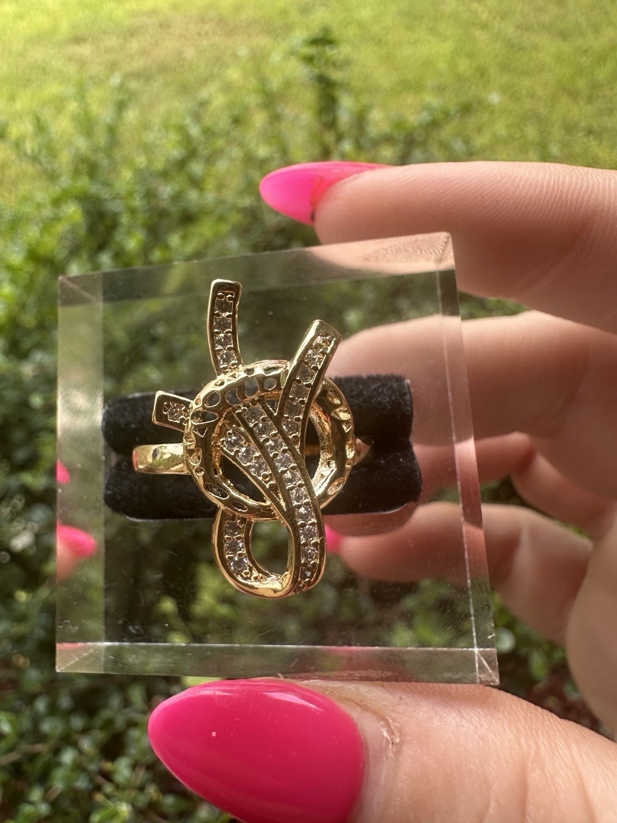 Gold Crystal Intertwined Loop Ring – Women Jewelry Gifts Statement Rings