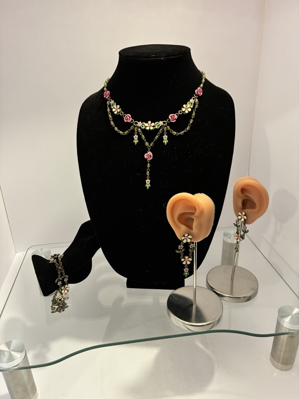 Vintage Avon Fashion Flower 3 Pc Suite Swag Necklace Bracelet Earrings Mint