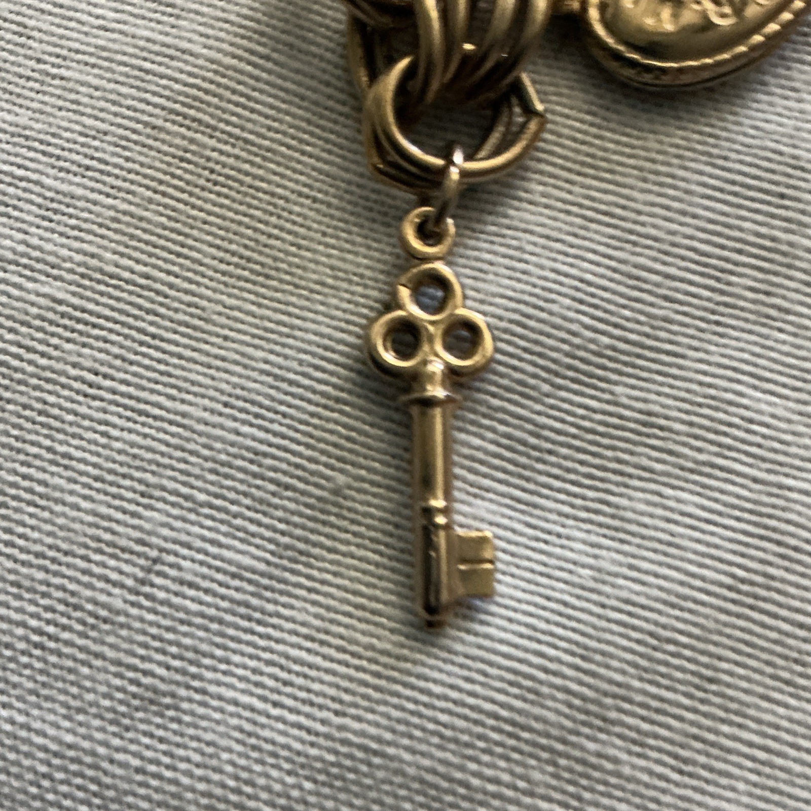 Gold Tone Cable Chain Dangle Charm Bracelet Heart Key Airplane Ballerina