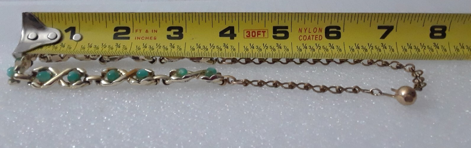 Vintage Choker 14 in Necklace with Fourteen Mint Green Stones Gold Tone