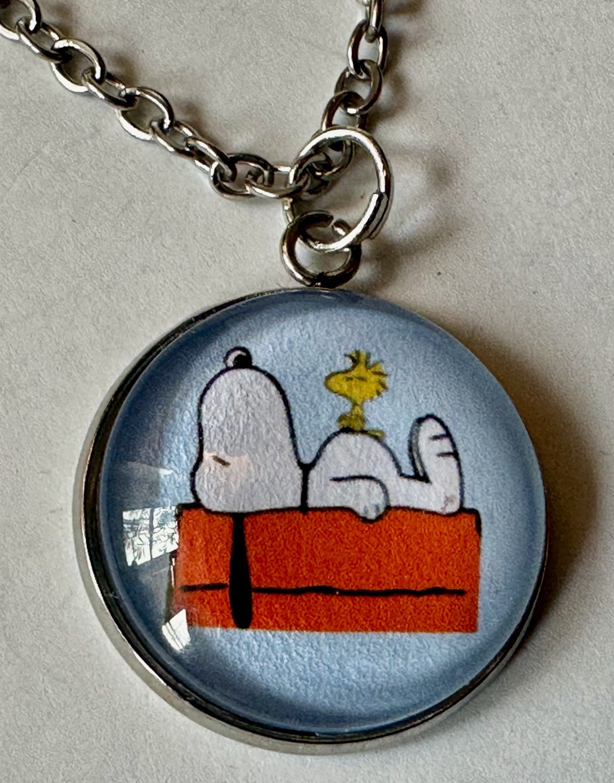 CHOICE; SNOOPY PEANUTS PENDANTS 3/4 OF 1″ NECKLACE 18″ WOODSTOCK CHARLIE BROWN