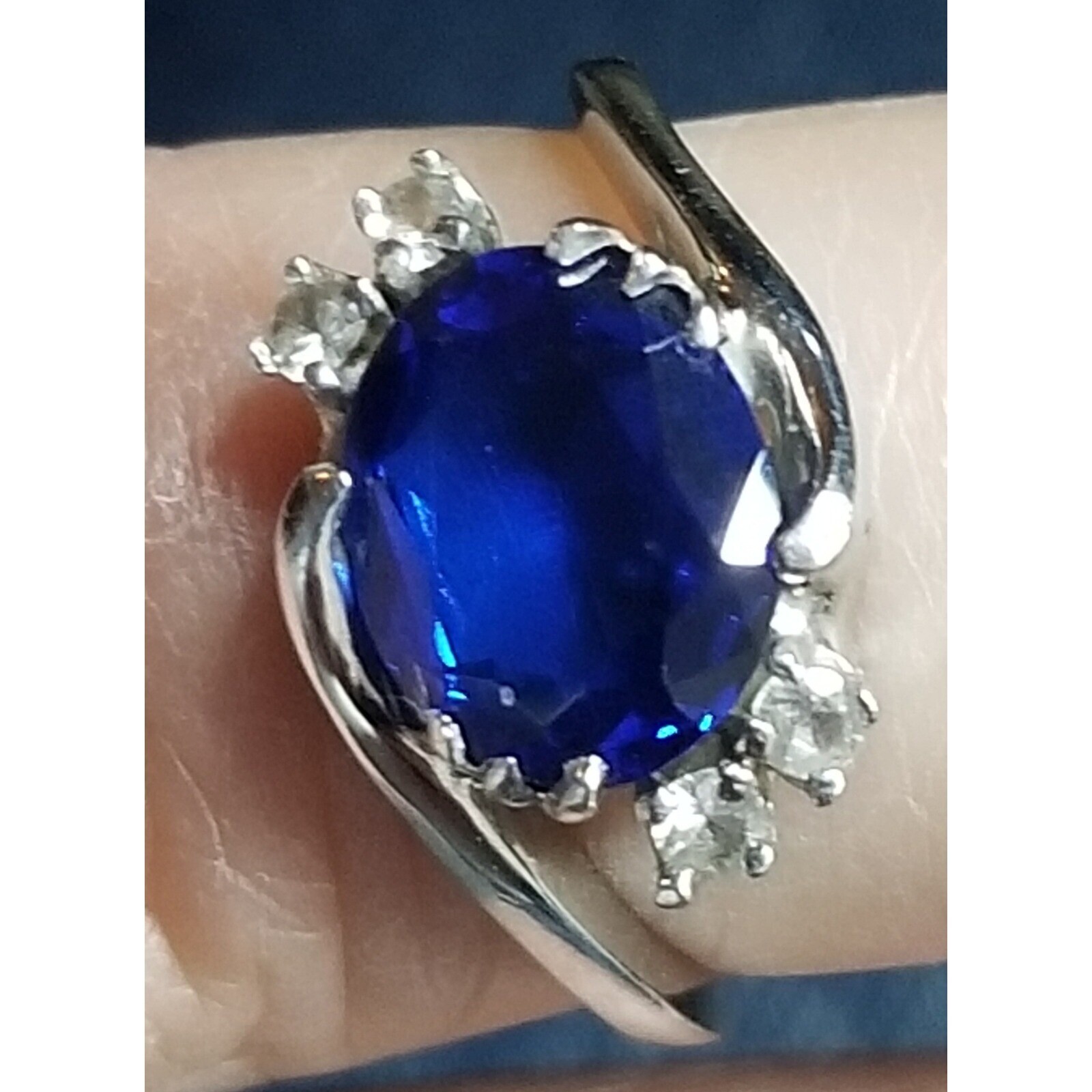 10KT White Gold Ring Synthetic Sapphire 4 cubic zirconia Signed Halo Size 6.5