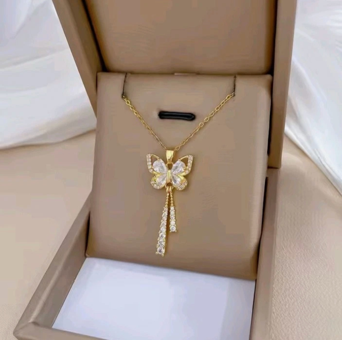 Luxury Gold Cubic Zircon Butterfly Pendant Necklace Women’s Fashion Jewelry