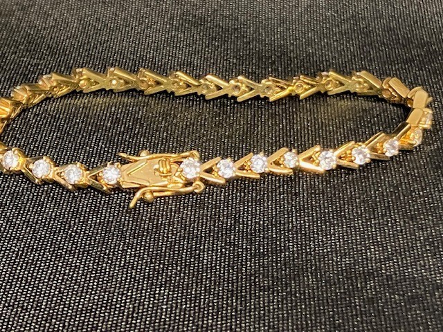 Gold Vermeil Tennis Bracelet Chevron Link Cubic Zirconia Push Lock Clasp 8 Inch