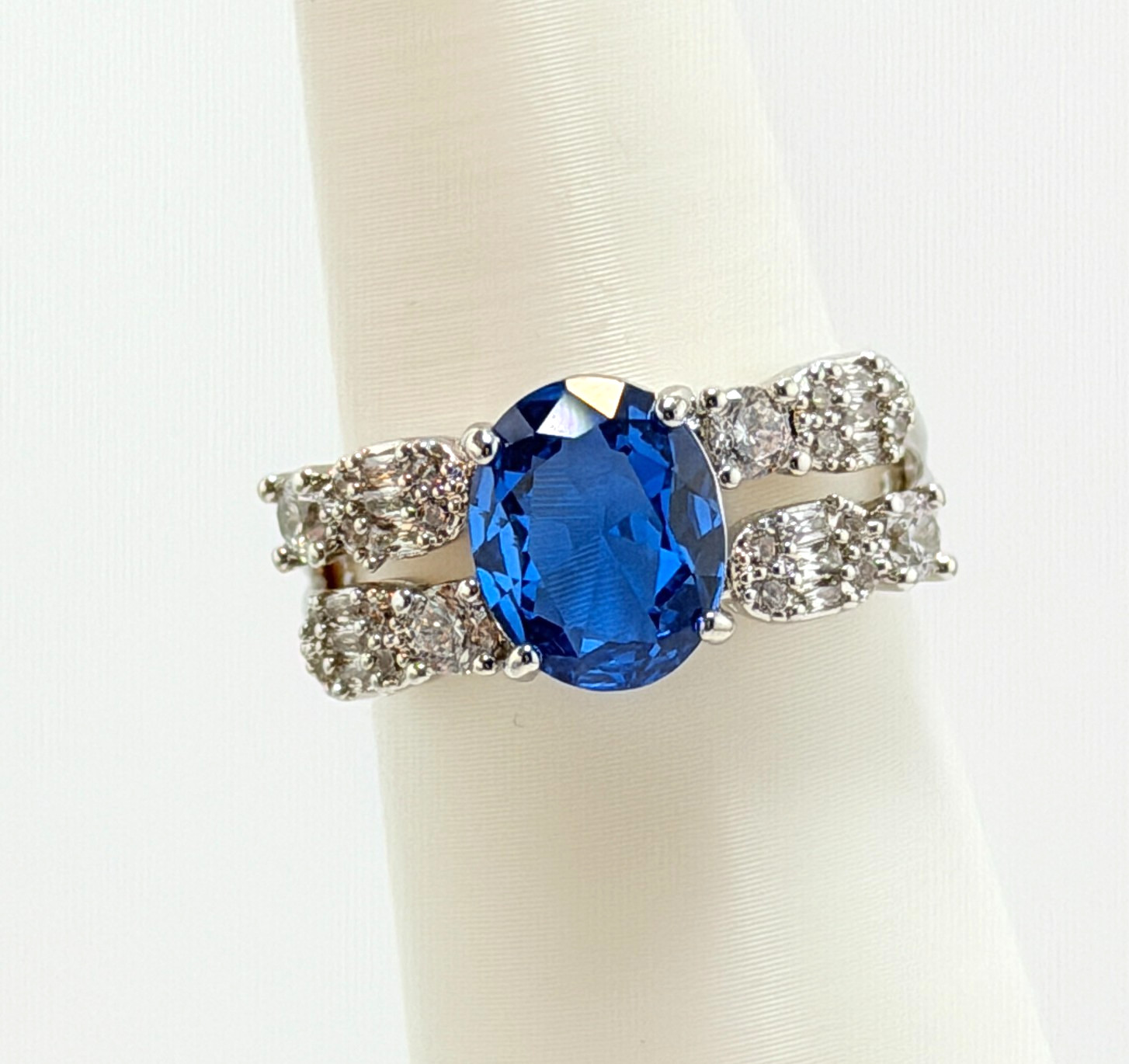 Bomb Party Sz 8 “Melded Whispers” Aqua Blue Spinel on Rhodium RG87765