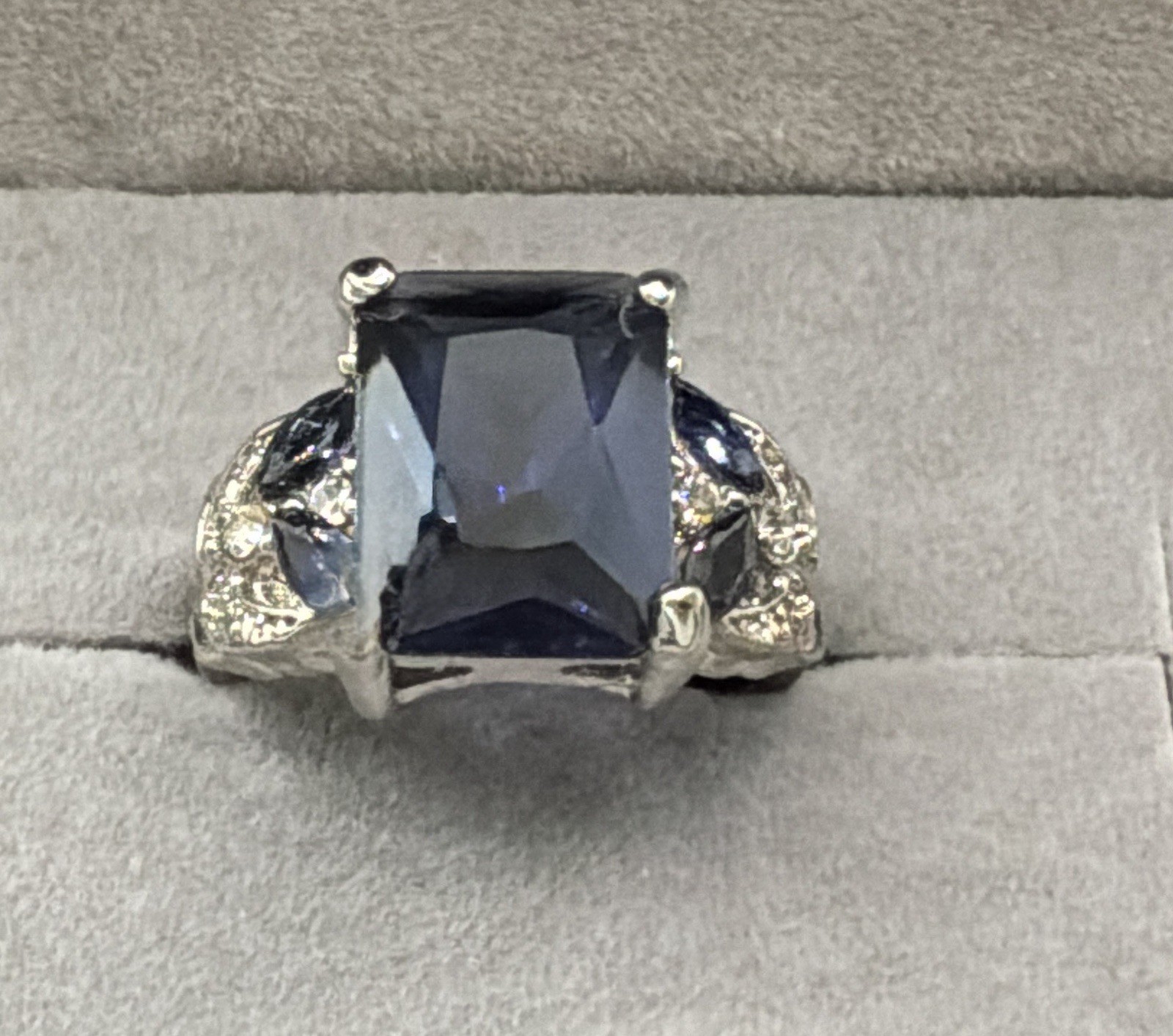 DARK BLUE SAPPHIRE RING – Lab Created – 14x10mm Or 6.0ctw – Silver Setting!!!