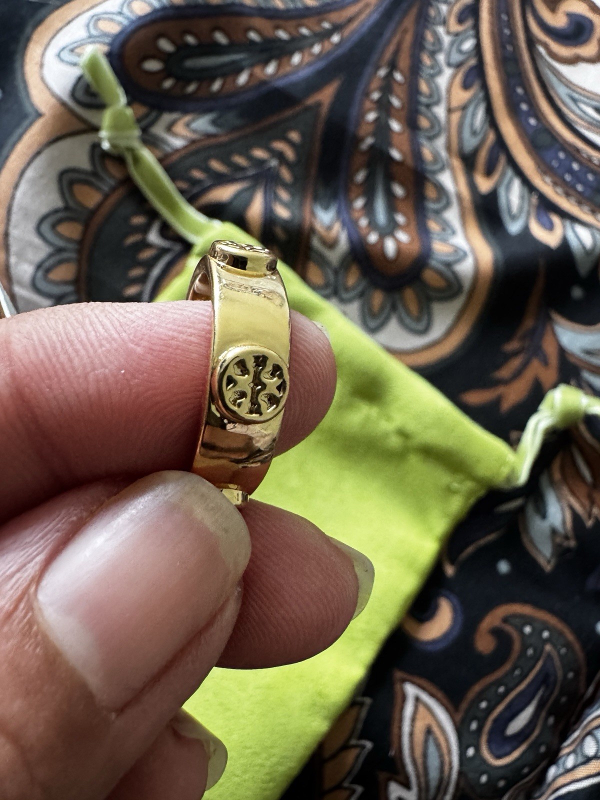 Tory Burch Signed Gold Tone Logo Band Ring Size 7 Metal No Stone Size 7