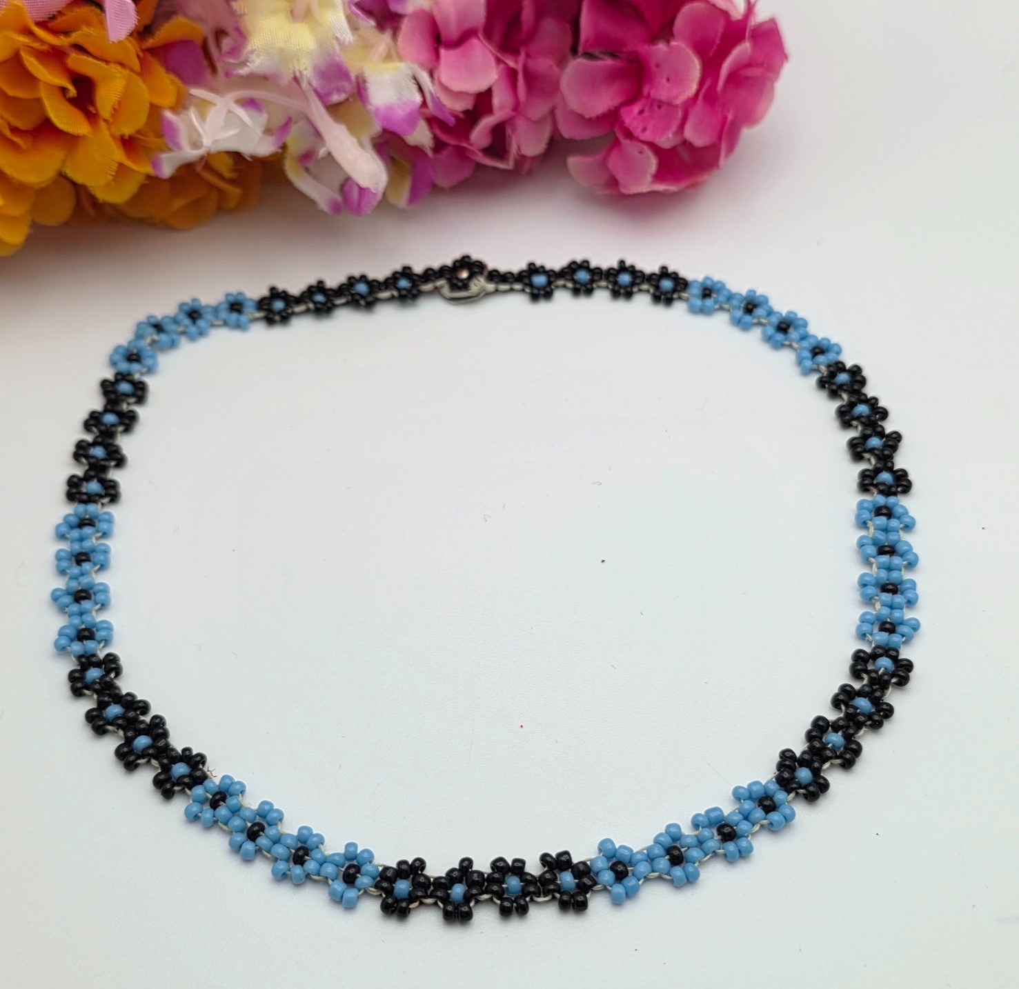 Blue & Black Seed Bead Flower Link Choker Necklace 16″ Hidden Snap Closure