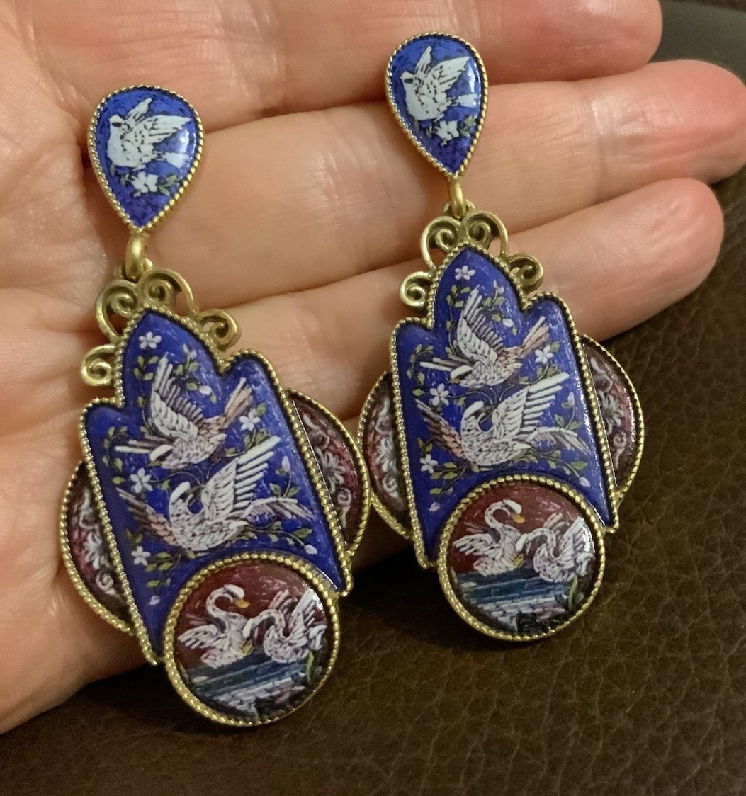 Museum Dove Bird Swan Earrings Pigeon Flower VTG Palace Gold Court Love Boho