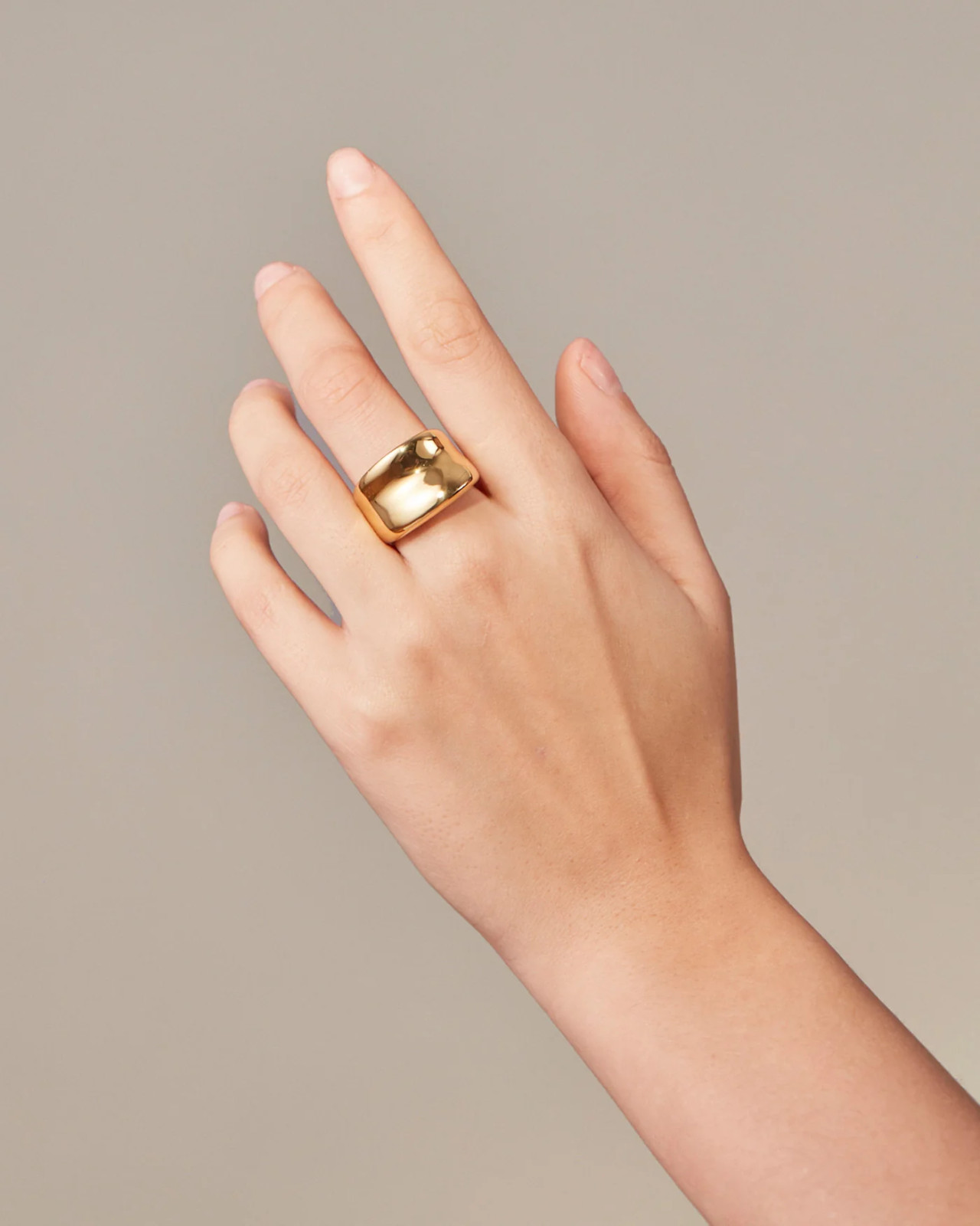 JENNY BIRD Viviana Ring 14K Gold Plated Brass SIZE 3 45mm NEW AUTHENTIC