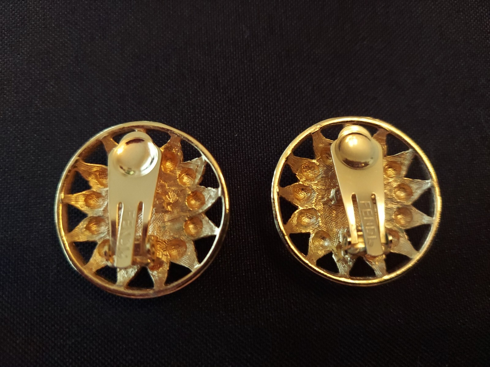 Fendi Red Ruby Glass Simulated Cabochon Sunflower Clip Earrings 1.25″ Dia EUC