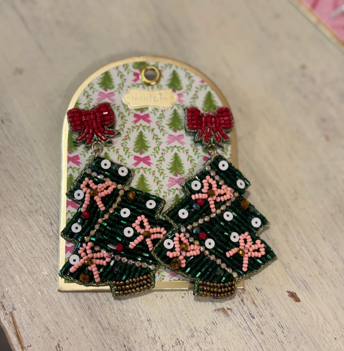 Mud Pie Women’s Christmas Beaded Santa & Mrs Claus Earrings 2 3/4″ x 1 1/4″ New
