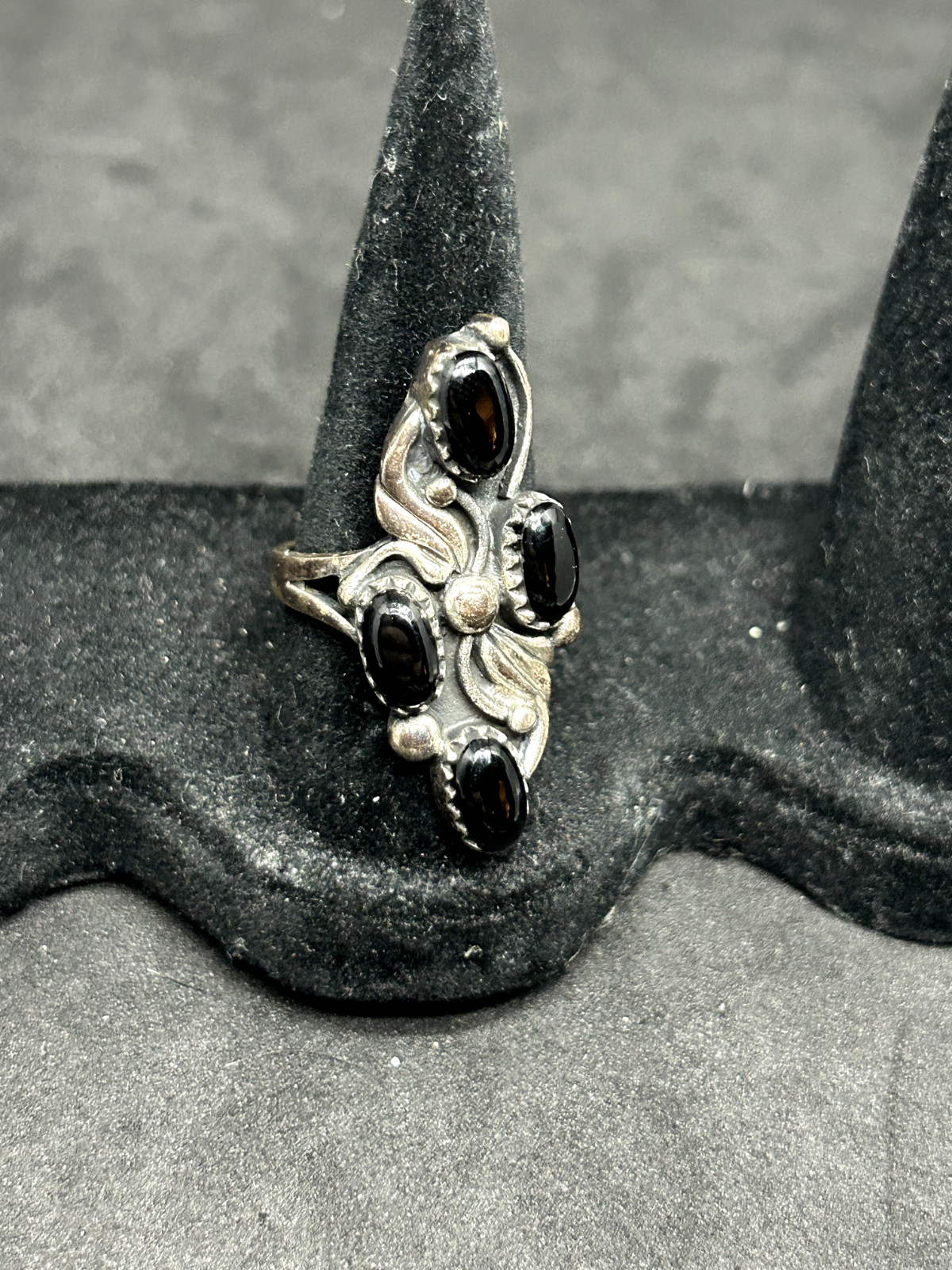 925 Sterling Silver Navajo 36mm Onyx Ring Sz 7.5 – 8.68g