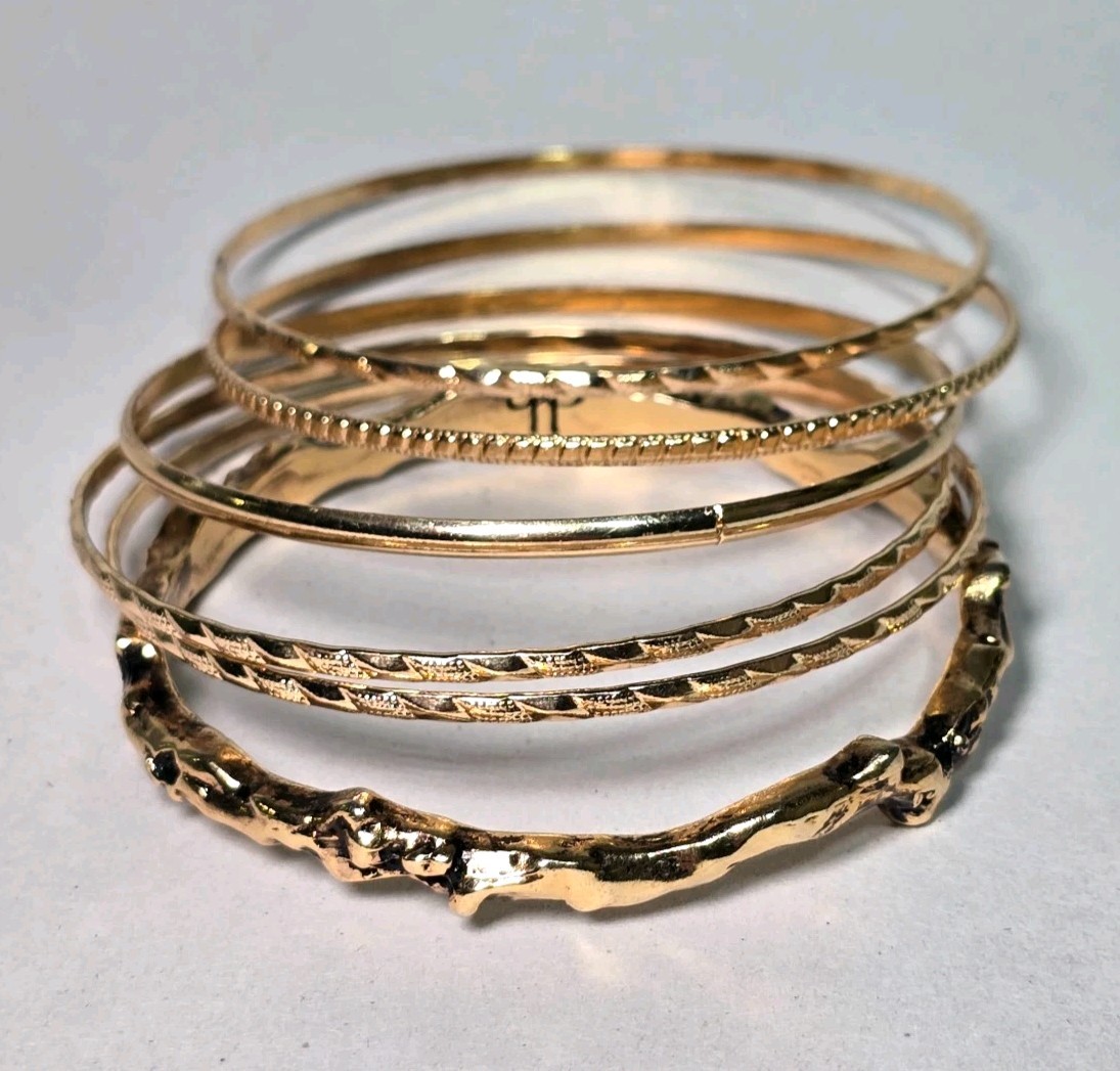 Boho Layered Style Set of 7 Gold-Tone Mixed Texture Stacking Bangle Vtg