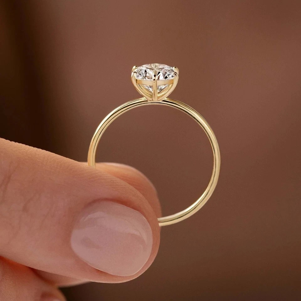 Women’s 6 Prongs Ring 2Ct Round Cut Simulated Diamond In 14K Yellow Gold Plated