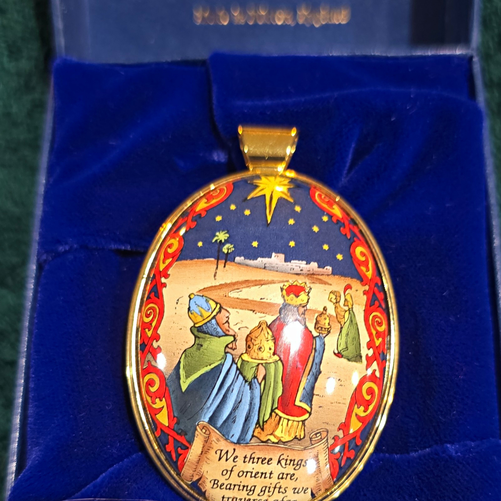 Halcyon Days Enamels 1993 Limited Edition Christmas Medallion Pendant Oval