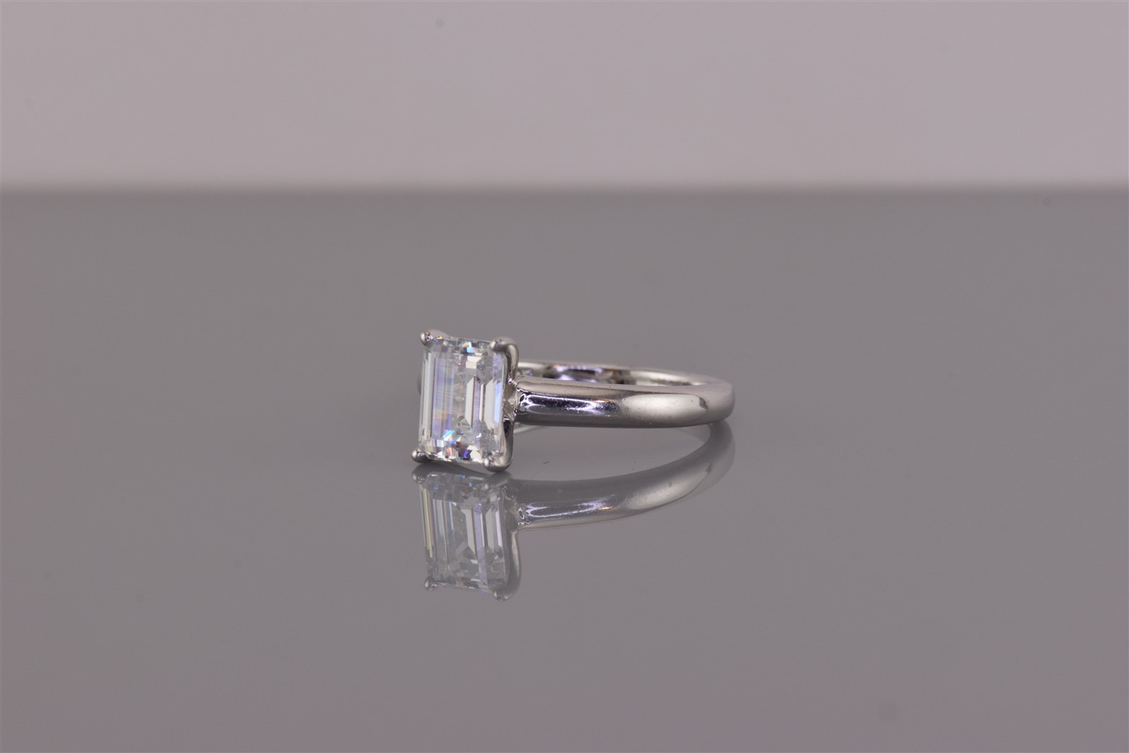 Epiphany Sterling Silver Classic Emerald Cut Cubic Zirconia Band Ring 925 Sz: 7
