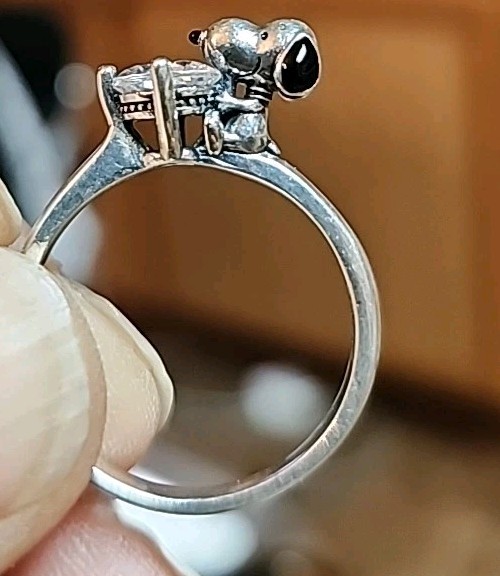 Peanuts Snoopy Hug Ring Size 7 925 Silver