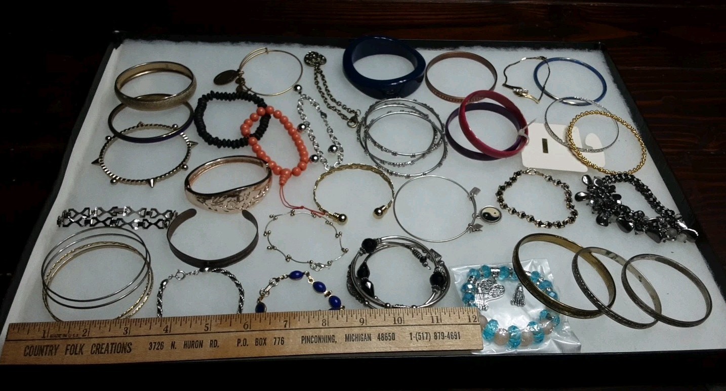 Bracelet Lot of 30 Multicolor Mixed Metals Styles Beads Wearable Vintage TO Now