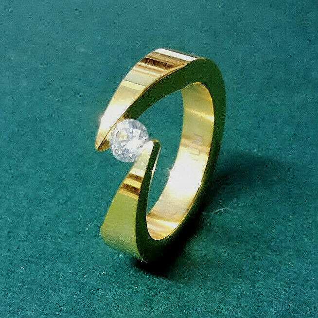 Bypass GOLD PLATED TITANIUM Tension Ring with 4.5mm Round CZ in sizes 5-6-7-8-9