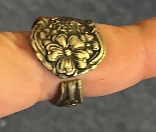 Vintage Gold-Ish Tone Adjustable Spoon Band Ring, Ring Size 8/Adjustable