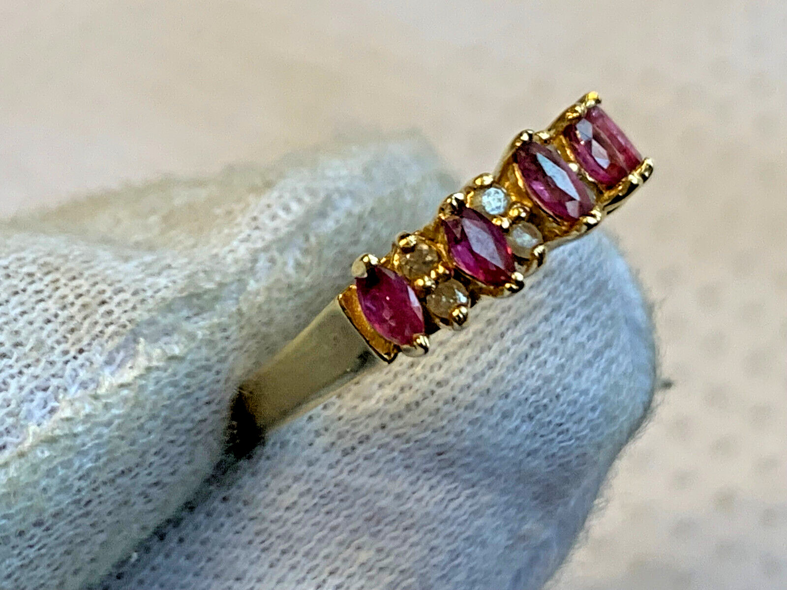 14K Yellow Gold Ring 2.5g Fine Jewelry Size 5.25 Band Ruby & Clear Color Stones