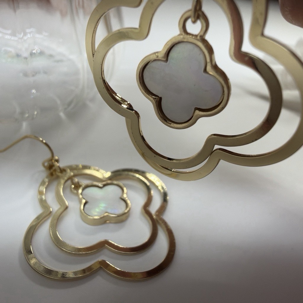 Gold Tone Mother of Pearl Dangle Drop Hook Earrings
