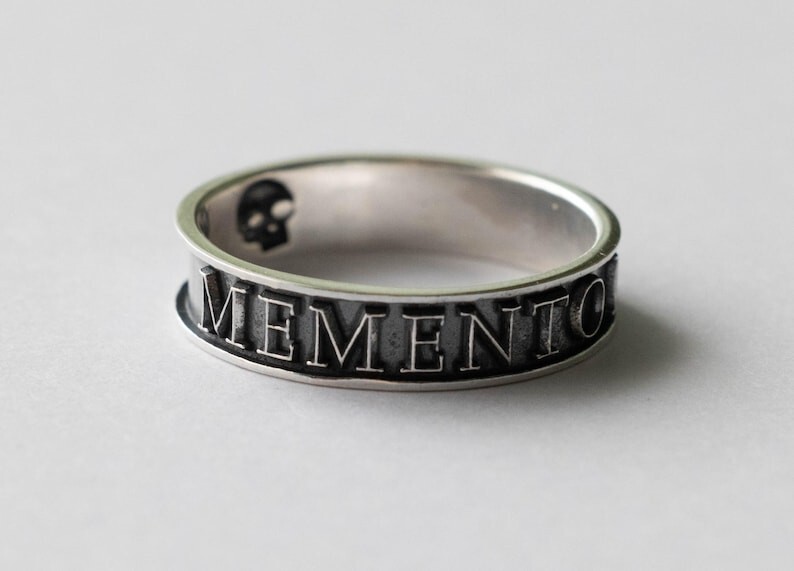 Men’s Memento Mori Ring – Sterling Silver Gothic Skull Band, Latin Quote Jewelry