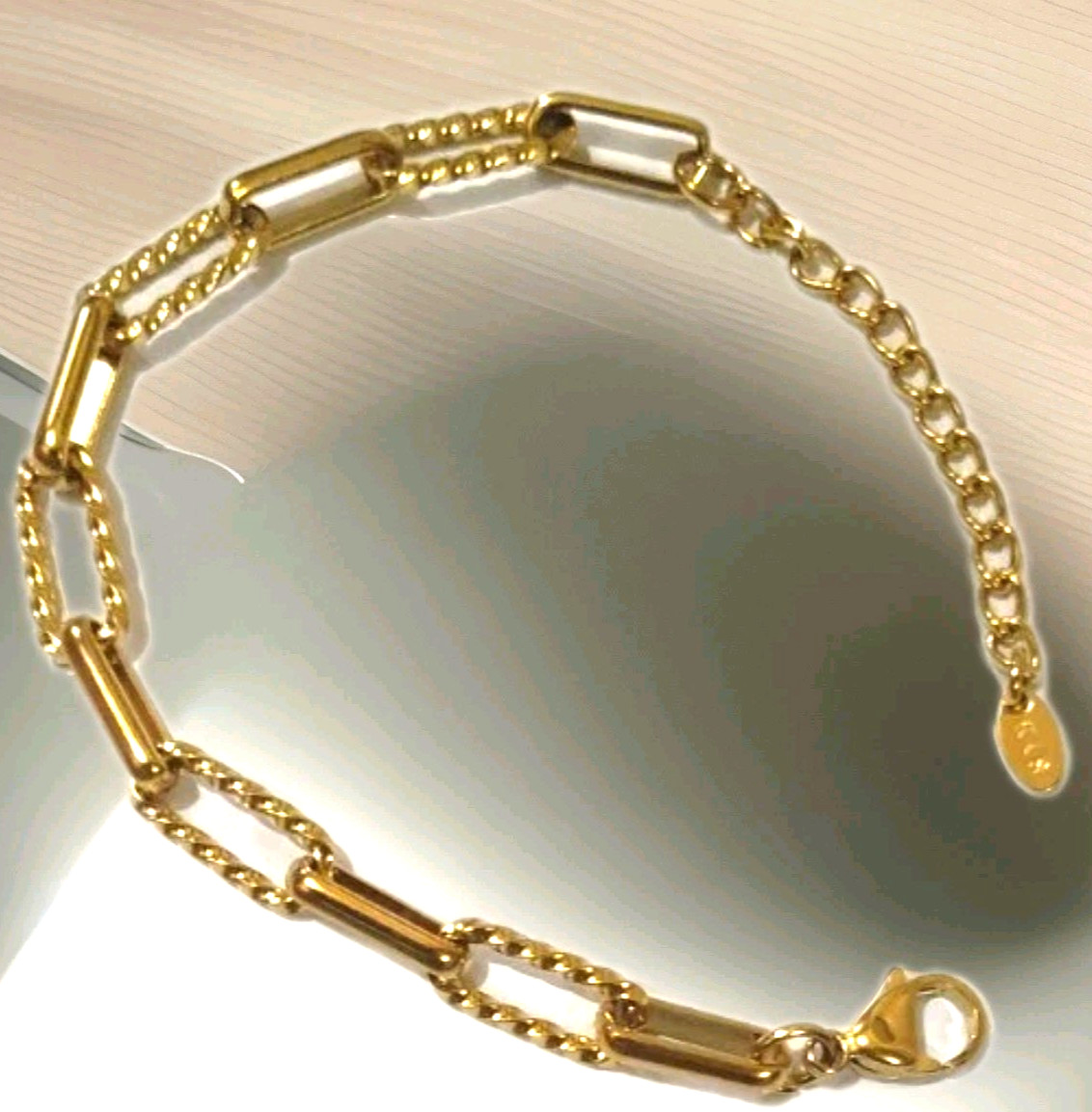 Golden Horizon Bracelet 18k Gold Plated 6 ” W/2 ” Extender Lobster Claw Closure