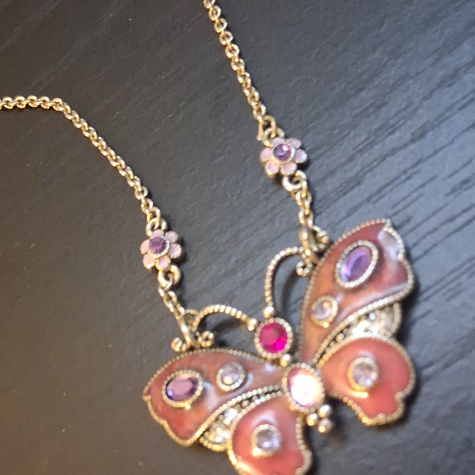 Liz ClaiBorne Vintage Necklace