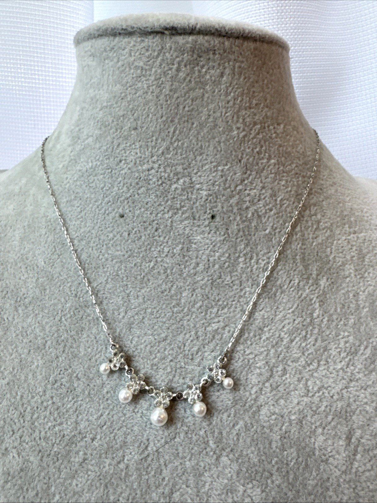Darling Silver minimalist dainty pearl rhinestones link chain necklace y2k 2000s