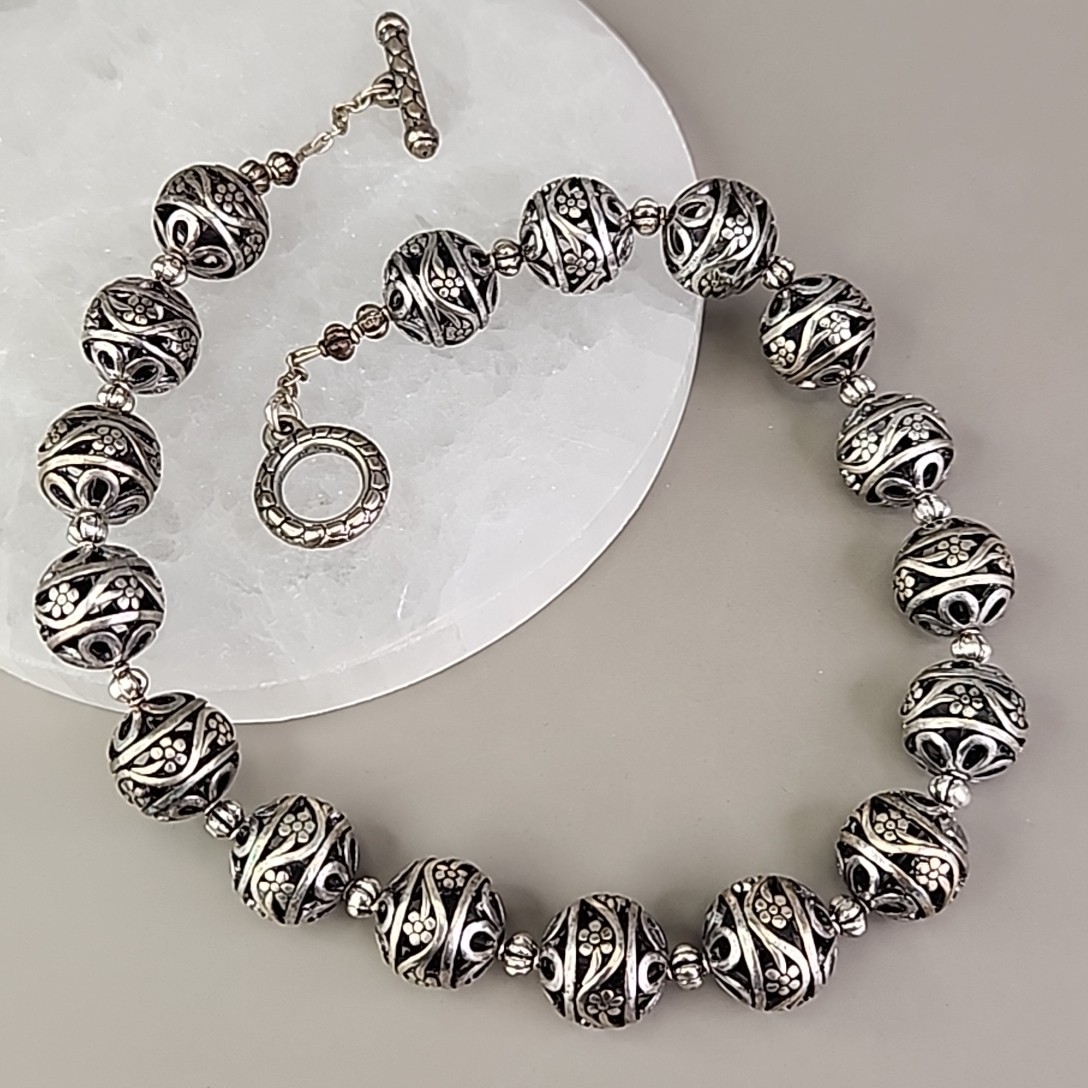 Ball Beaded Necklace 18mm Silver Tone Metal Openwork Chunky 18″