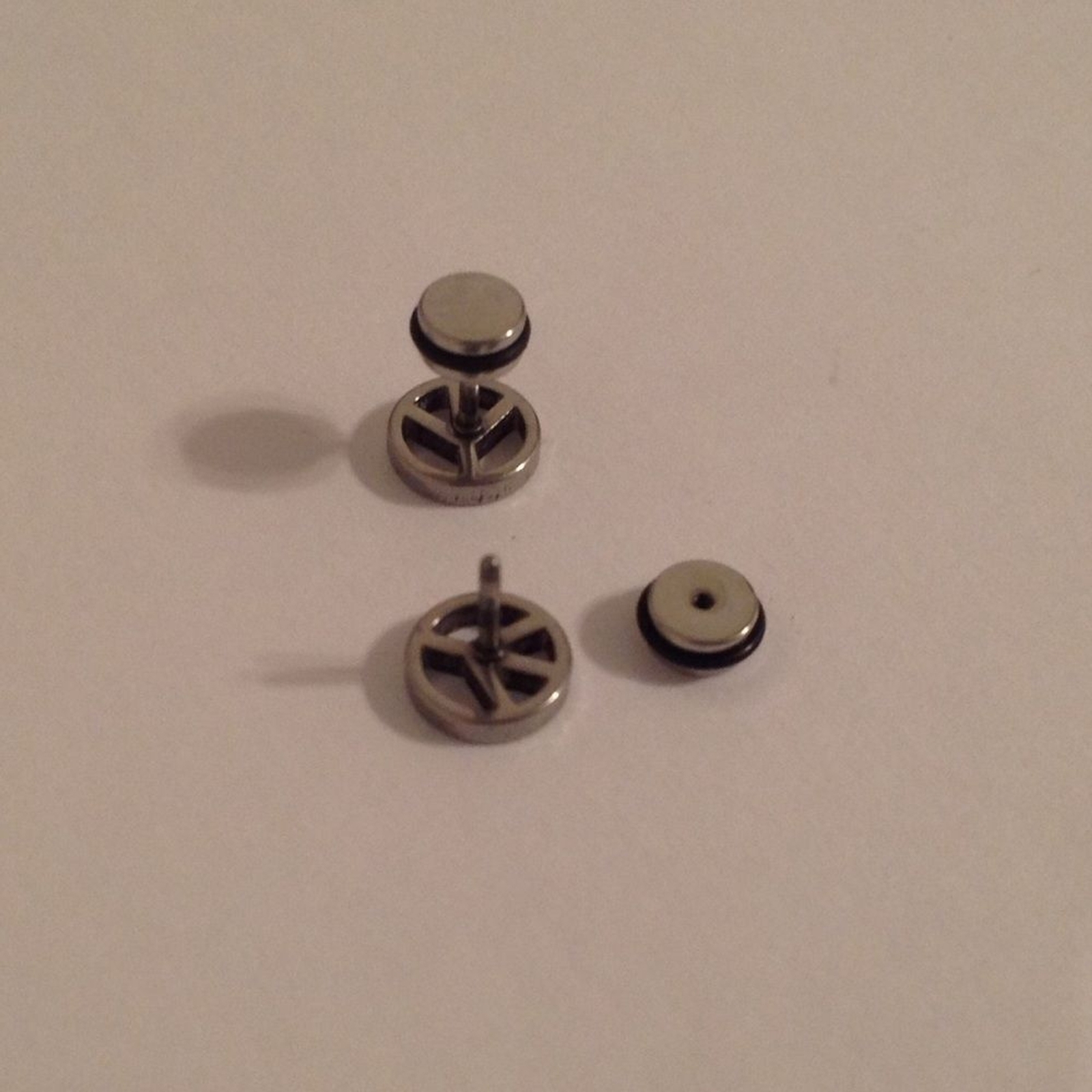 Small Silver Tone Peace Sign Pierced Screw Back Earrings