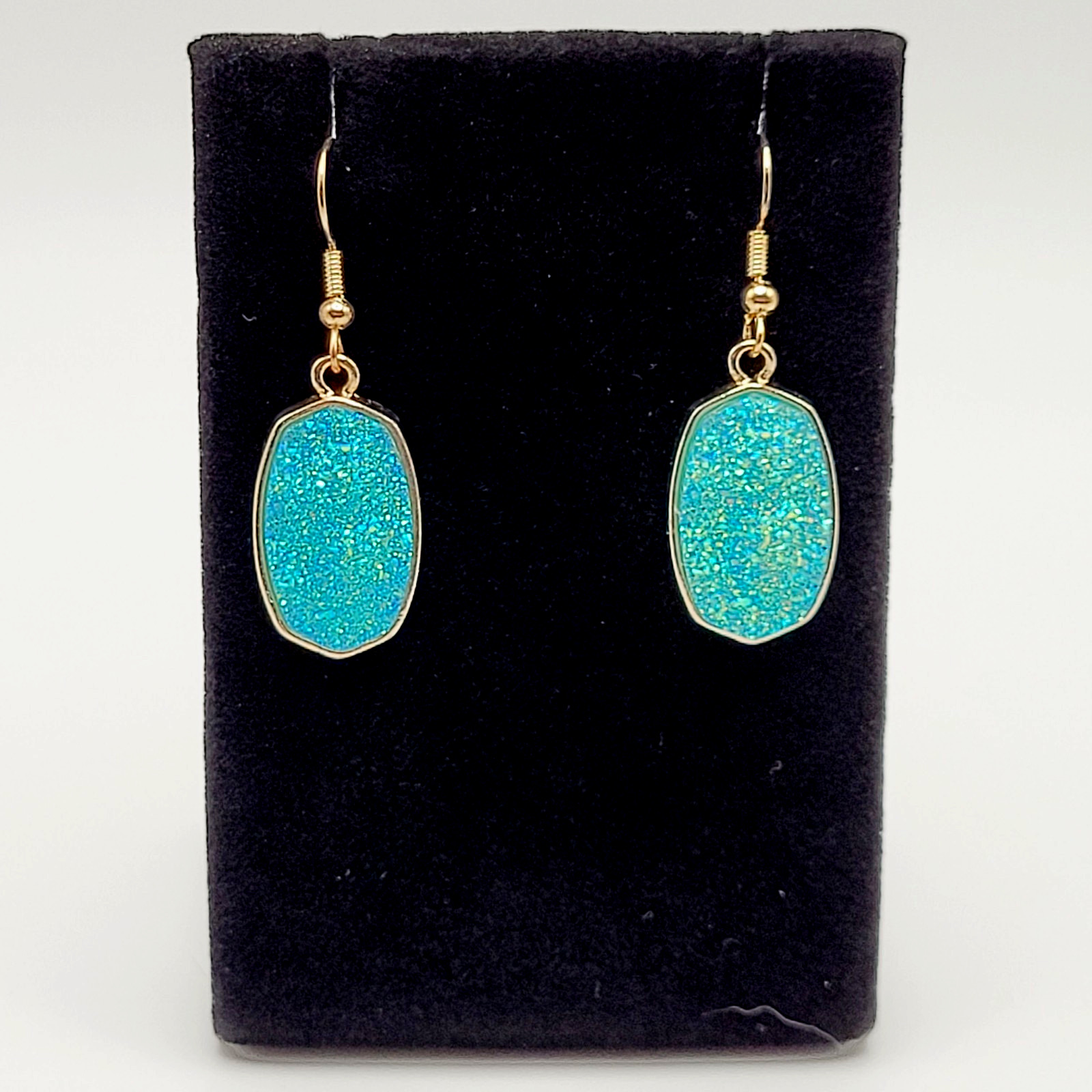Modern Sparkle Faux Druzy Turquoise Color Gold Tone Pierced Hook Dangle Earrings