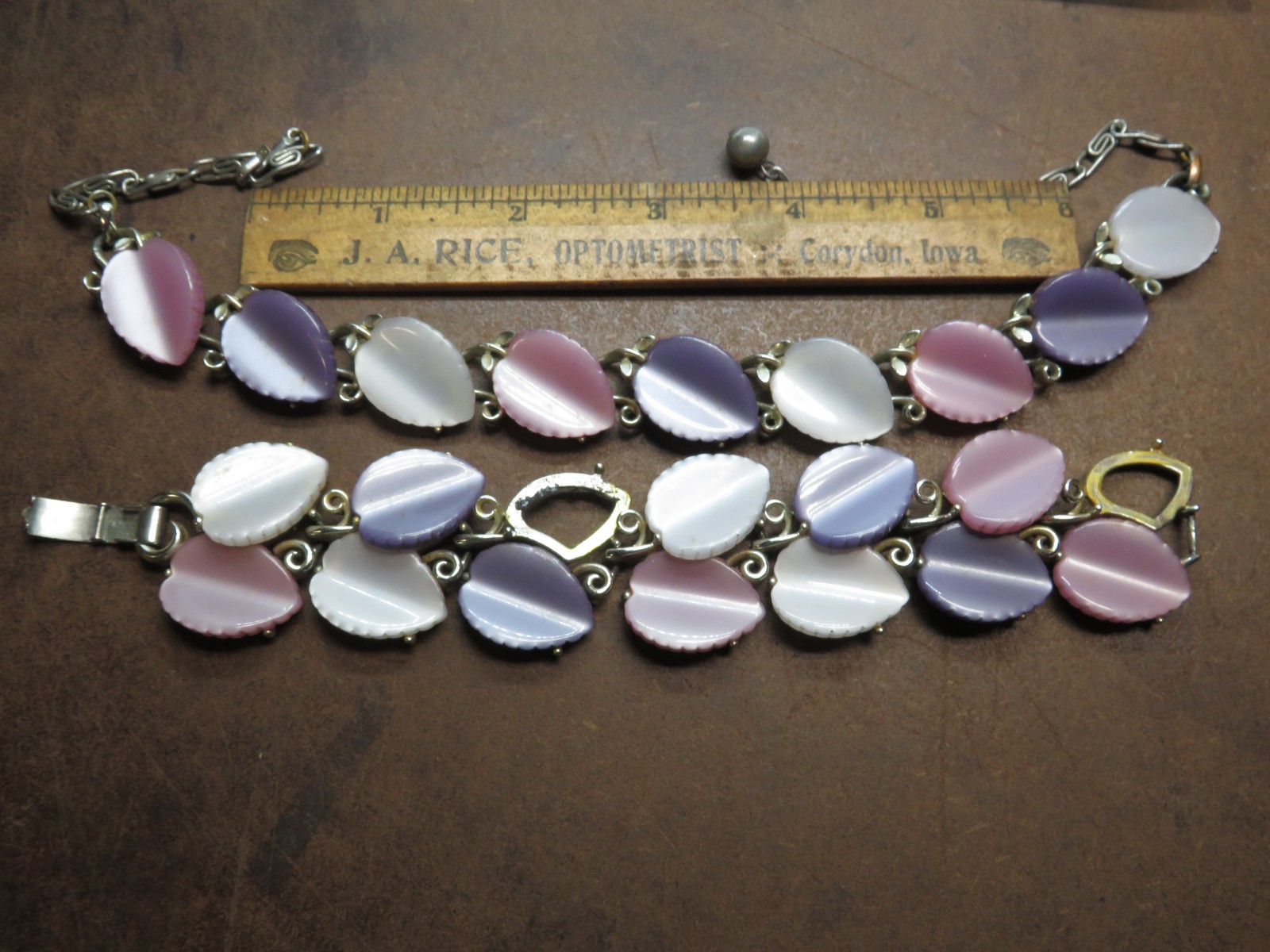 Vintage Lisner purple pink cream gold tone Thermoset Leaf Bracelet and necklace