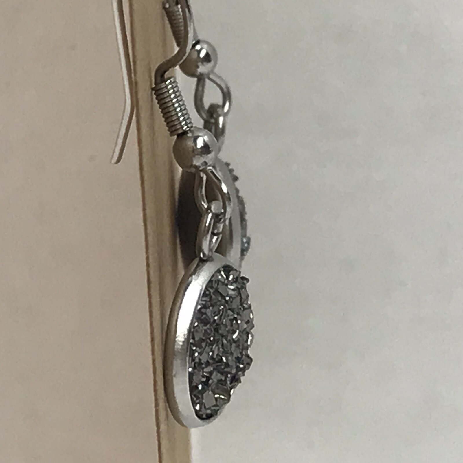Grey Druzy Earrings Sparkle Lightweight Faux Stone Gray 1″ Long Silver Tone E