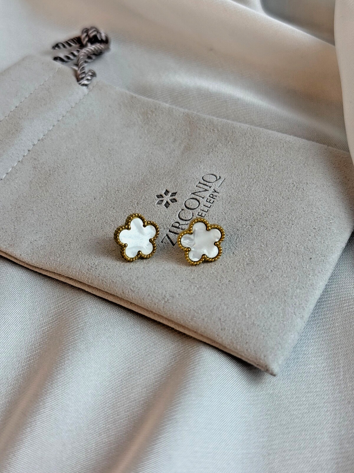 White Five Leaf Earrings – Lucky Charm Earrings