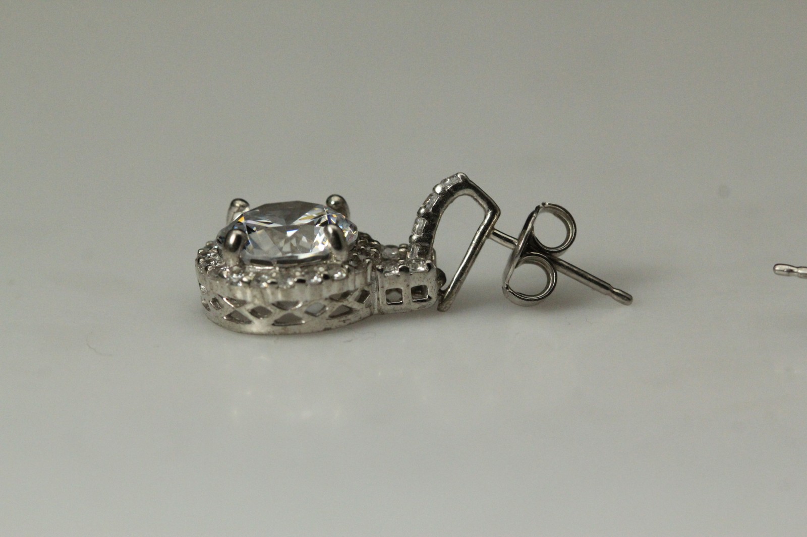 925 Sterling Silver Cubic Zirconia Halo Post Earrings 5.6 Grams (EAR5847)