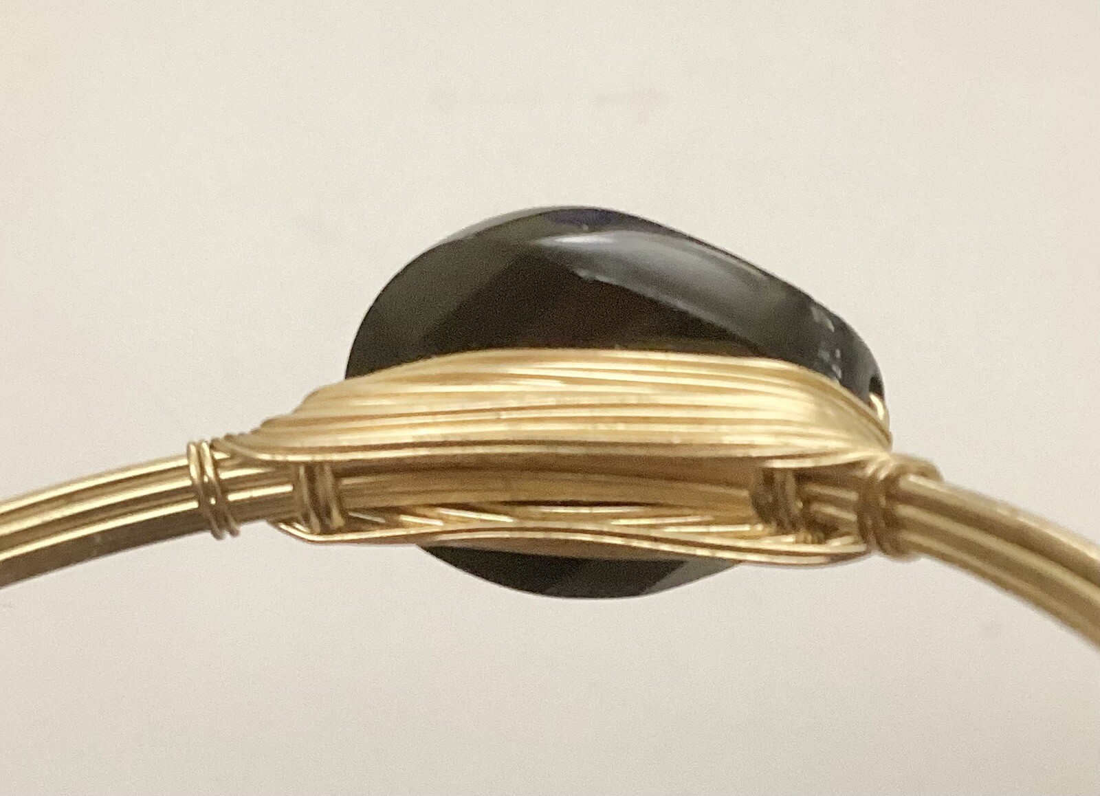 Sandra Ling Gold Tone Wire Wrap Bracelet With Unusual Black Acrylic Stone Design