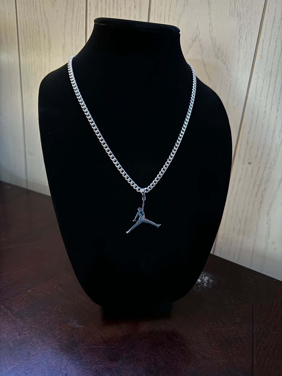 Silver Jordan Necklace – Basketball Necklace – 5mm Cuban – 22″ Cuban Chain – Y2K