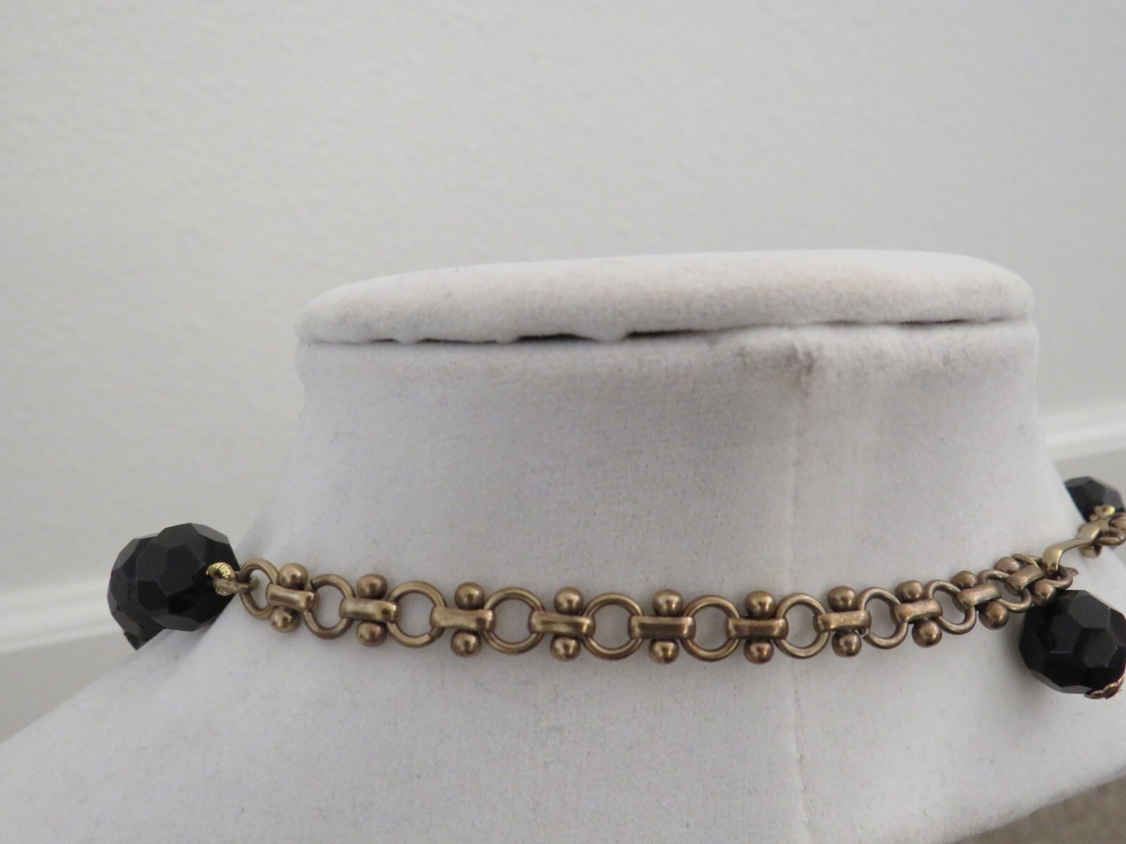 Heidi Daus black sliver beaded crystal Flower snowflake Necklace Jewelry pendant