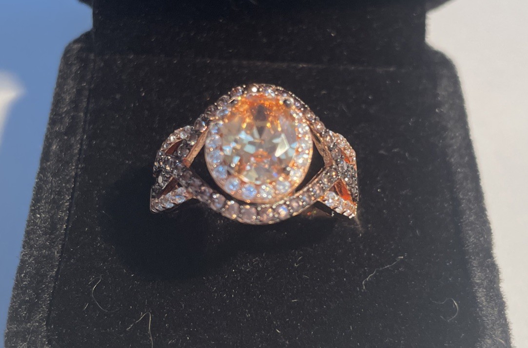 4.63 CTW Champagne,Mocha & White Diamond CZ’s Rose Colored Silver Ring Size 7