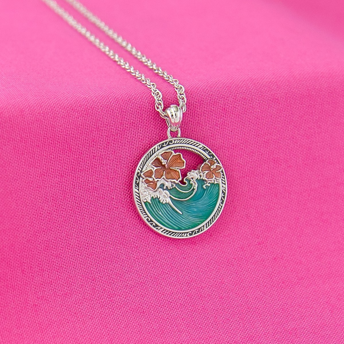 Disney X RockLove NEW ‘Disney Lilo and Stitch’ Ohana Pendant Necklace – Silver