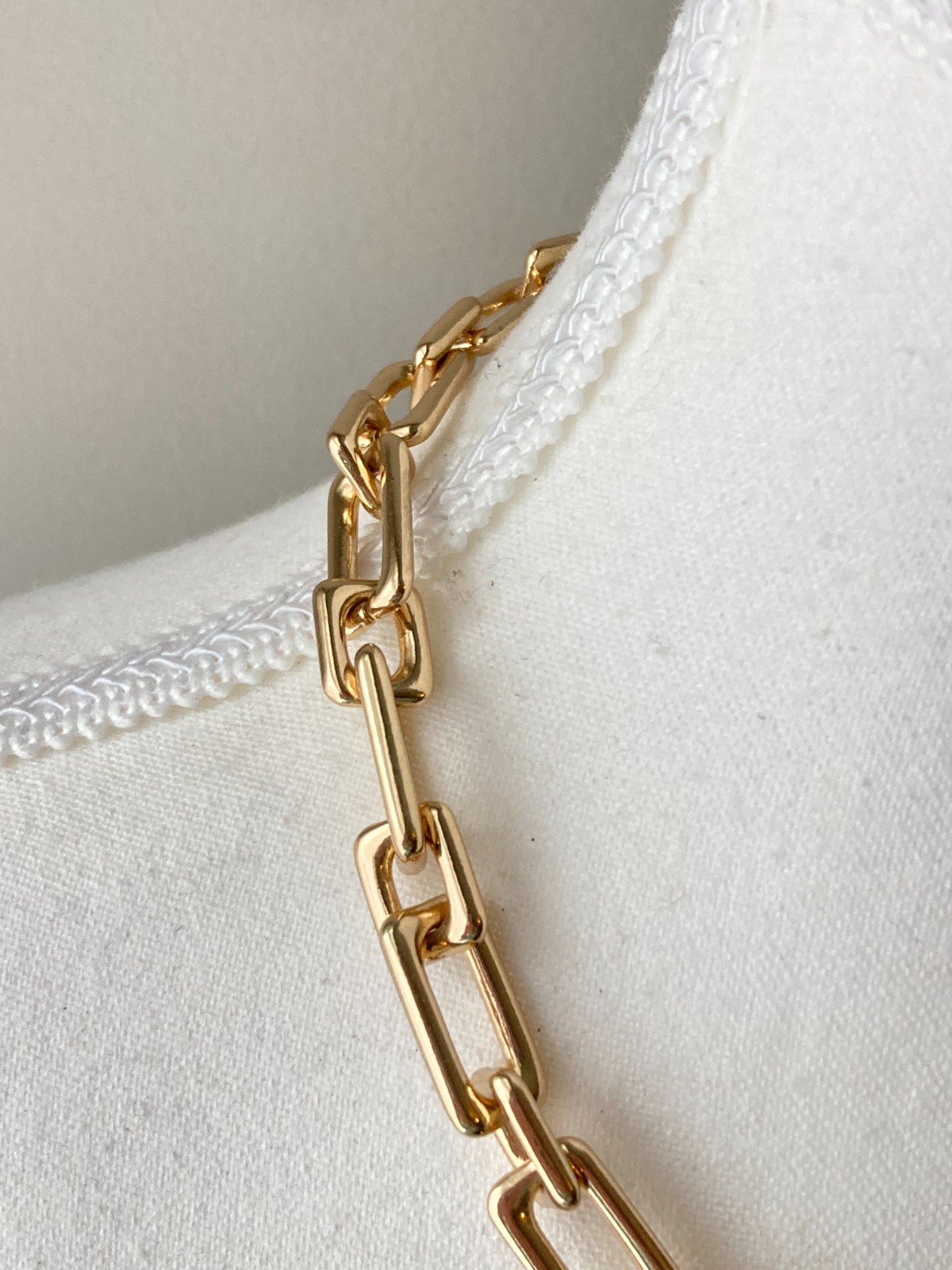 Gold Tone Paperclip Link Chain Necklace Chunky Collar Choker Couture Glam